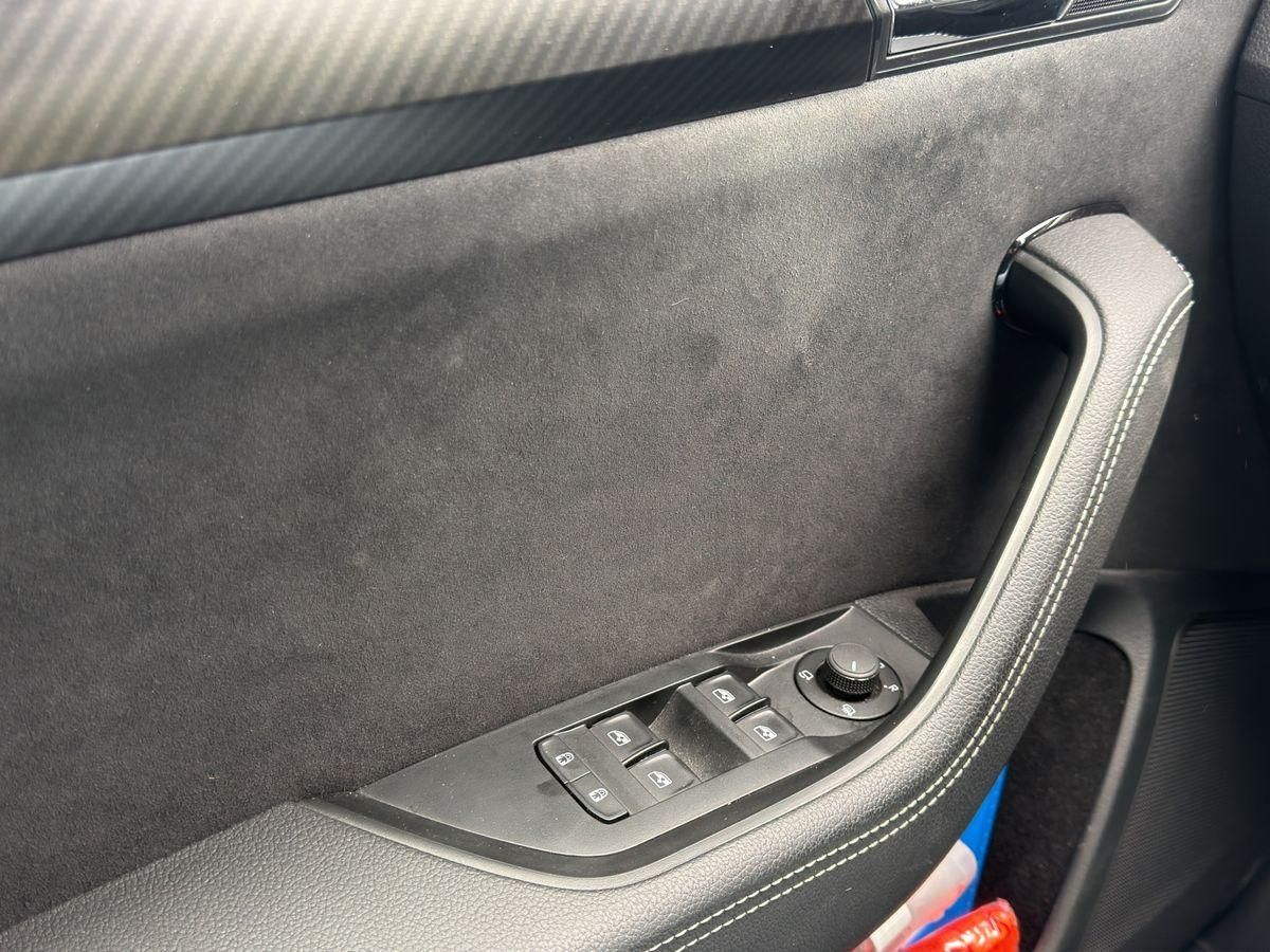 Fahrzeugabbildung SKODA Superb Combi Sportline 2.0 TSI 140 kW