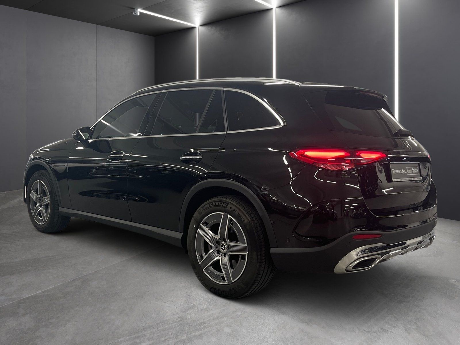 Fahrzeugabbildung Mercedes-Benz GLC 300 d 4M AMG Plus*Airmatic*Pano*HUD*Distro*