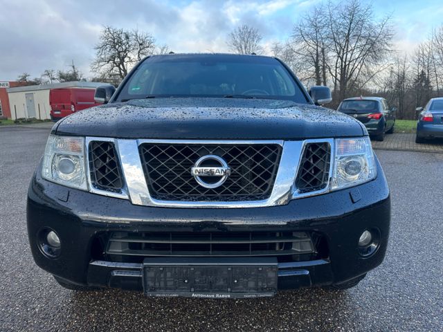 Nissan Pathfinder 2.5 dCi LE*7-Sitzer*NAVI*BOSE*BI-XEN*