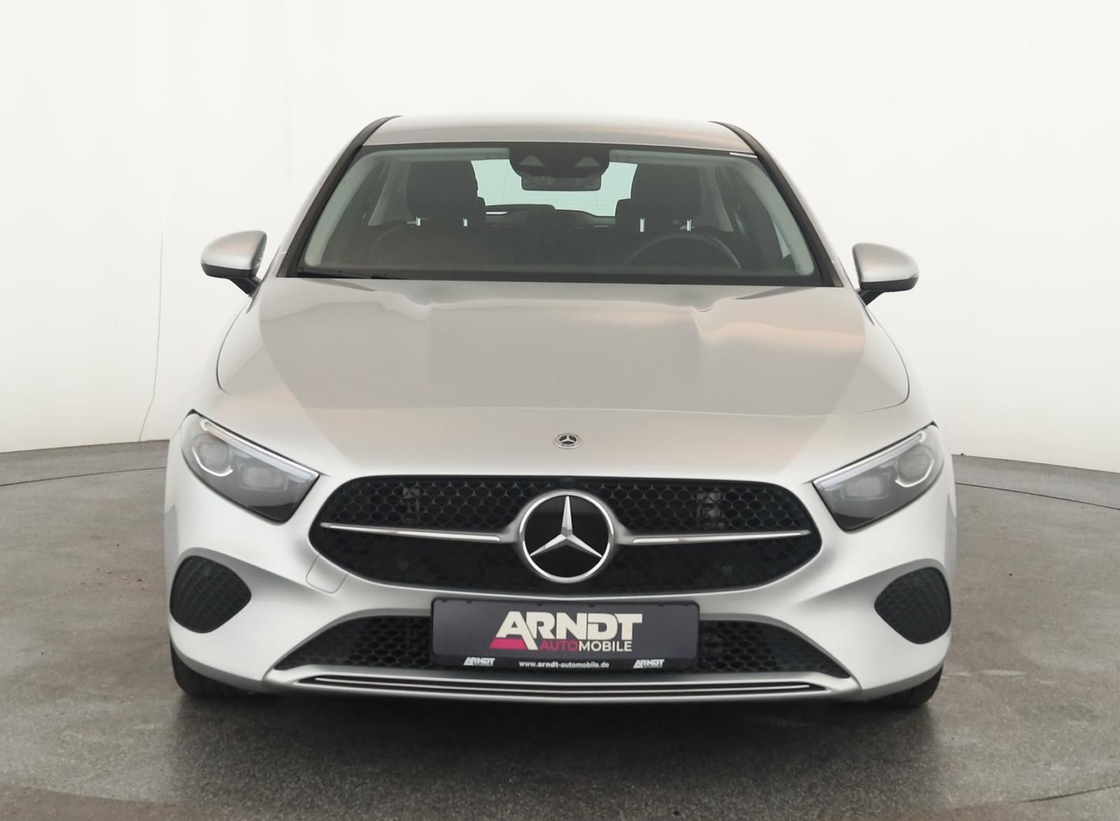 Mercedes-Benz A 250 4M Progressive Matrix Digi Navi ACC Kam 17 foto 3