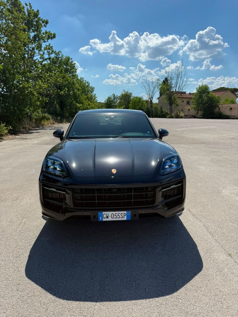 Porsche Cayenne GTS Coupe imagem 3