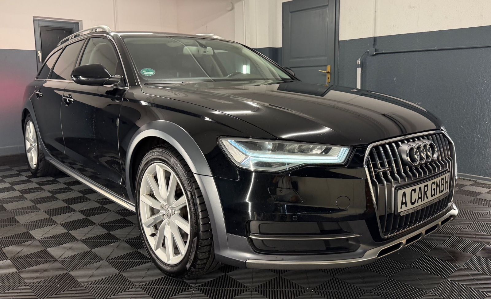Audi A6 Allroad - 1