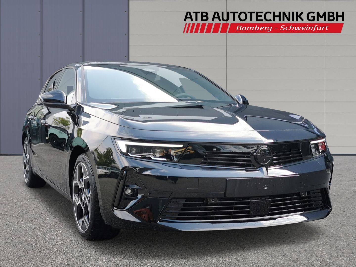 Fahrzeugabbildung Opel Astra Ultimate HUD Panorama Navi Memory Sitz SHZ