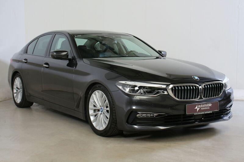 BMW 530e iPerf. Luxury Line ACC HuD Navi/TV HiFi LED