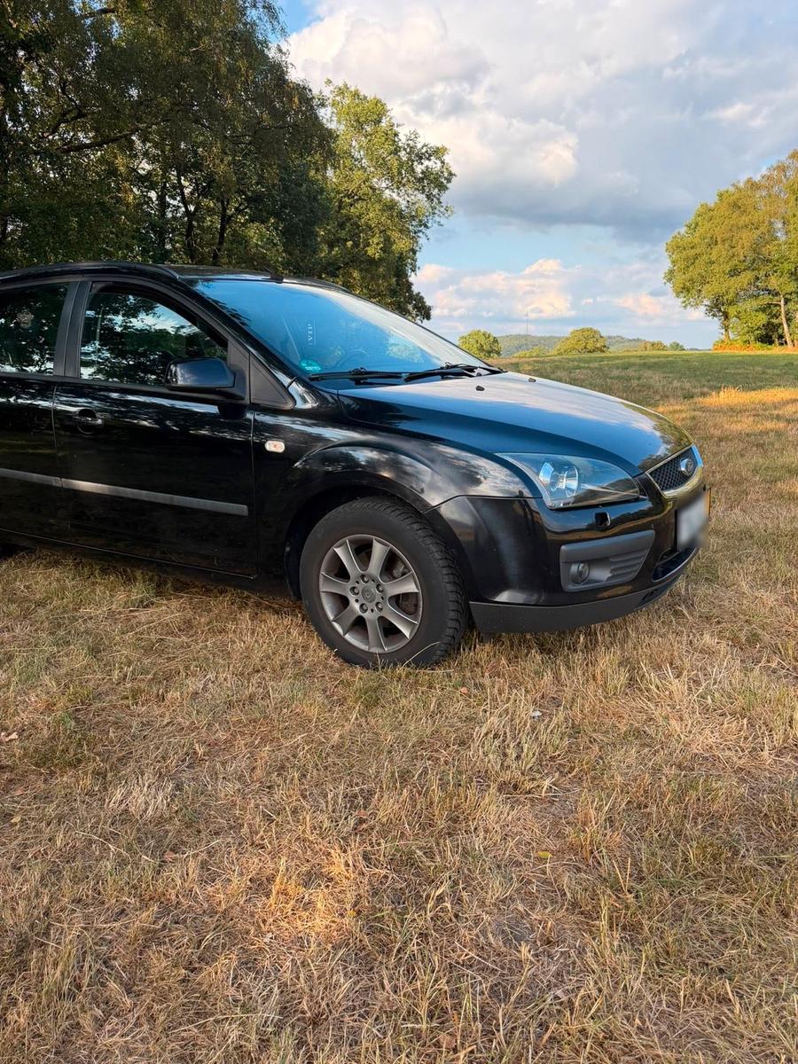 Ford Focus 2005 — photo 10