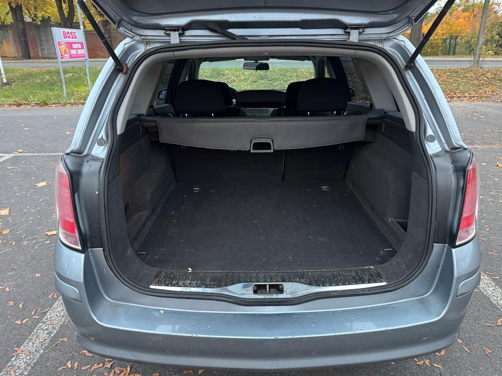 Opel Astra 2005 — photo 11