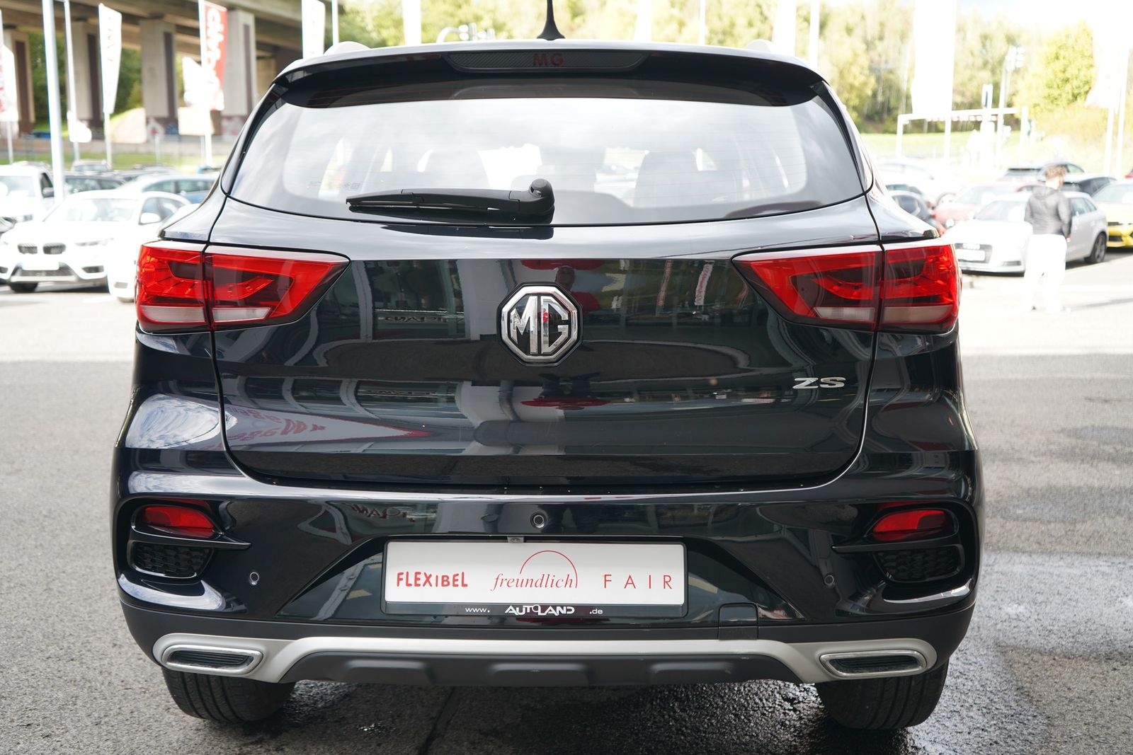 MG ZS