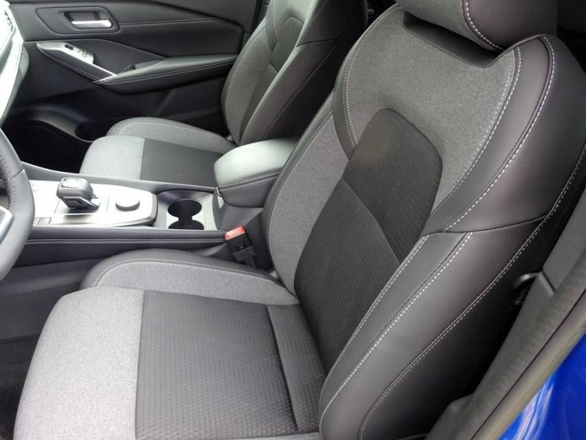 Fahrzeugabbildung Nissan Qashqai 1.3 DIG-T MHEV 4*4 Automatik N-Connecta