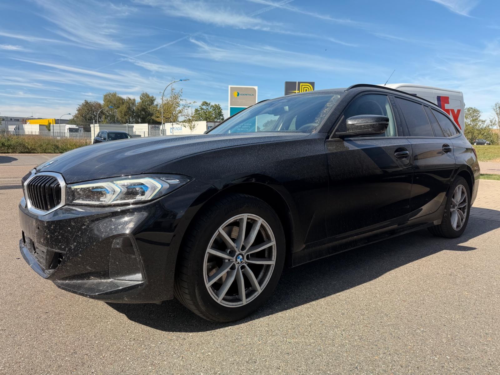 BMW 320 d xDrive *360KAMERA*HEAD-UP*AHK*KEYLESS*ACC*