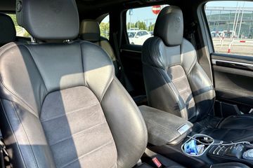 Porsche Cayenne - 11