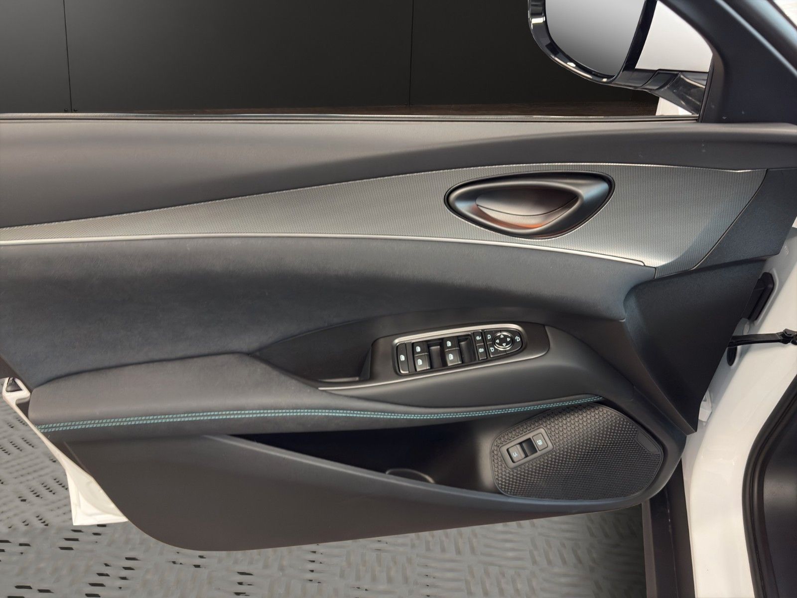 BYD SEAL 6