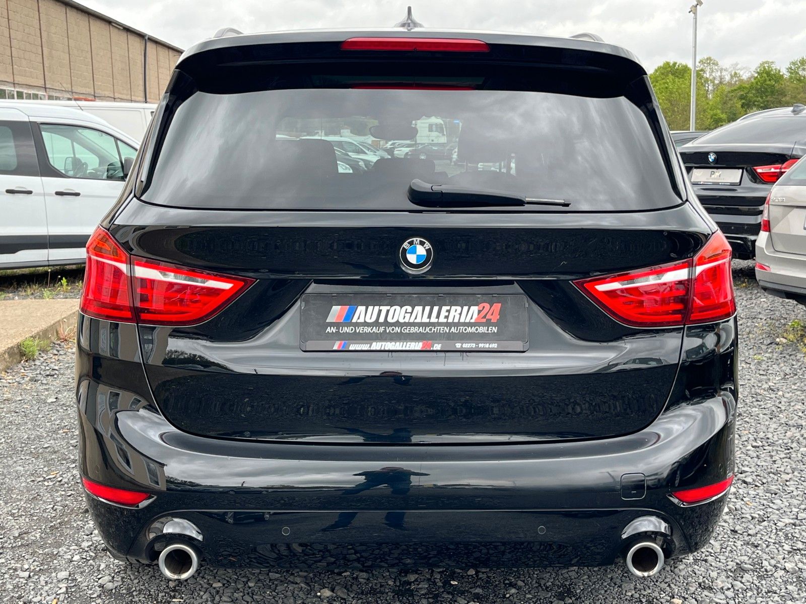 Fahrzeugabbildung BMW 218d Gran Tourer Aut. Navi AHK Panorama 2.HD PDC