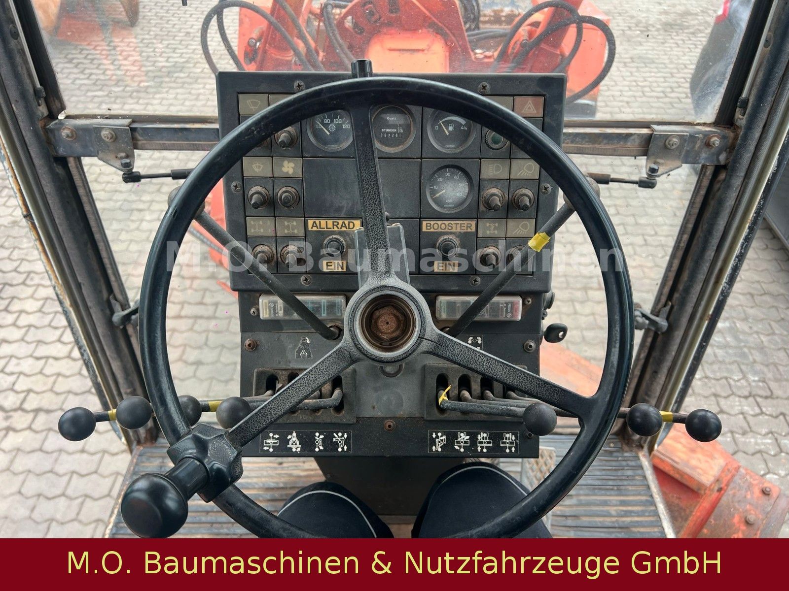 Fahrzeugabbildung O & K F106 A  / Grader /