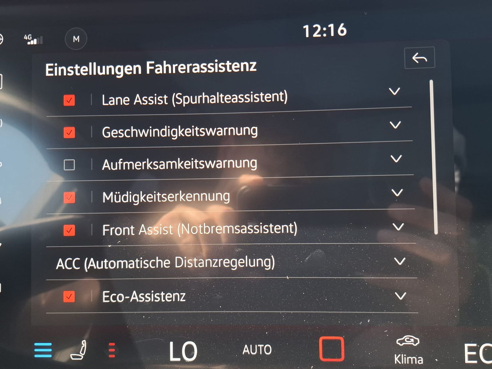 Fahrzeugabbildung Volkswagen Touareg 3.0TDI 4M R-Line VOLL Black 22" UPE 114T
