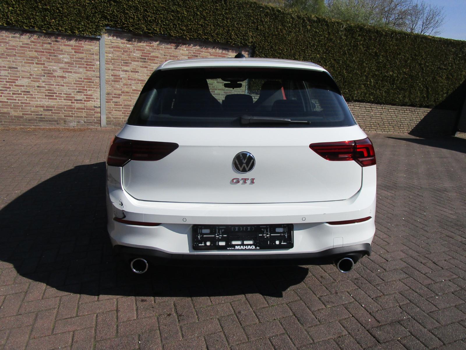 Volkswagen Golf VIII Lim. 2.0 TSI 195 kW GTI 10-2025