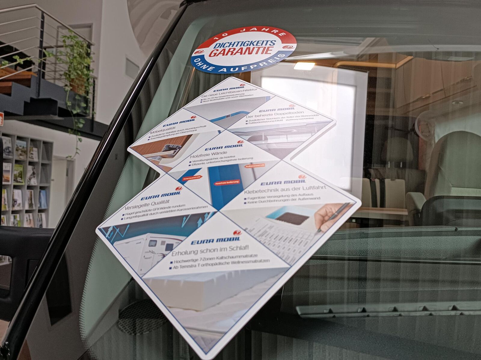 Fahrzeugabbildung Eura Mobil Profila T 676 EB Markise/SAT/TV/Solar