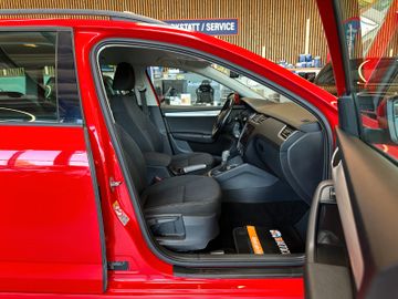 Skoda Octavia Combi Drive *LED*AHK*Klima*Sitzh*