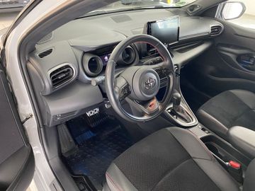 Toyota Yaris Hybrid 1.5 VVT-i GR SPORT
