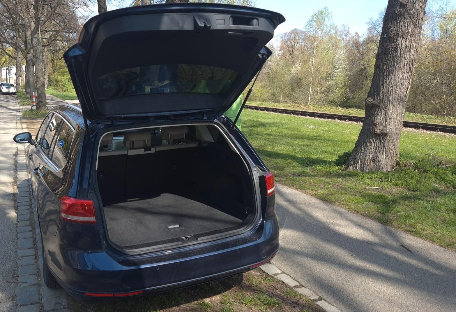 Volkswagen Passat 2015 — interior