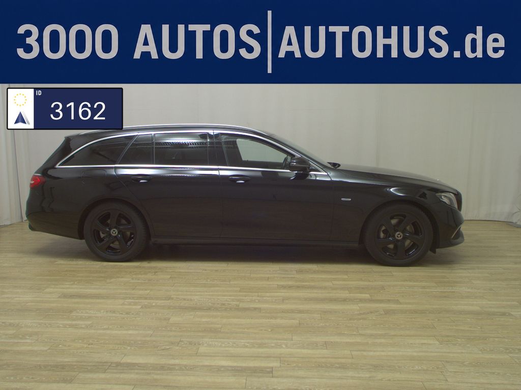 Image of Mercedes-Benz E 220