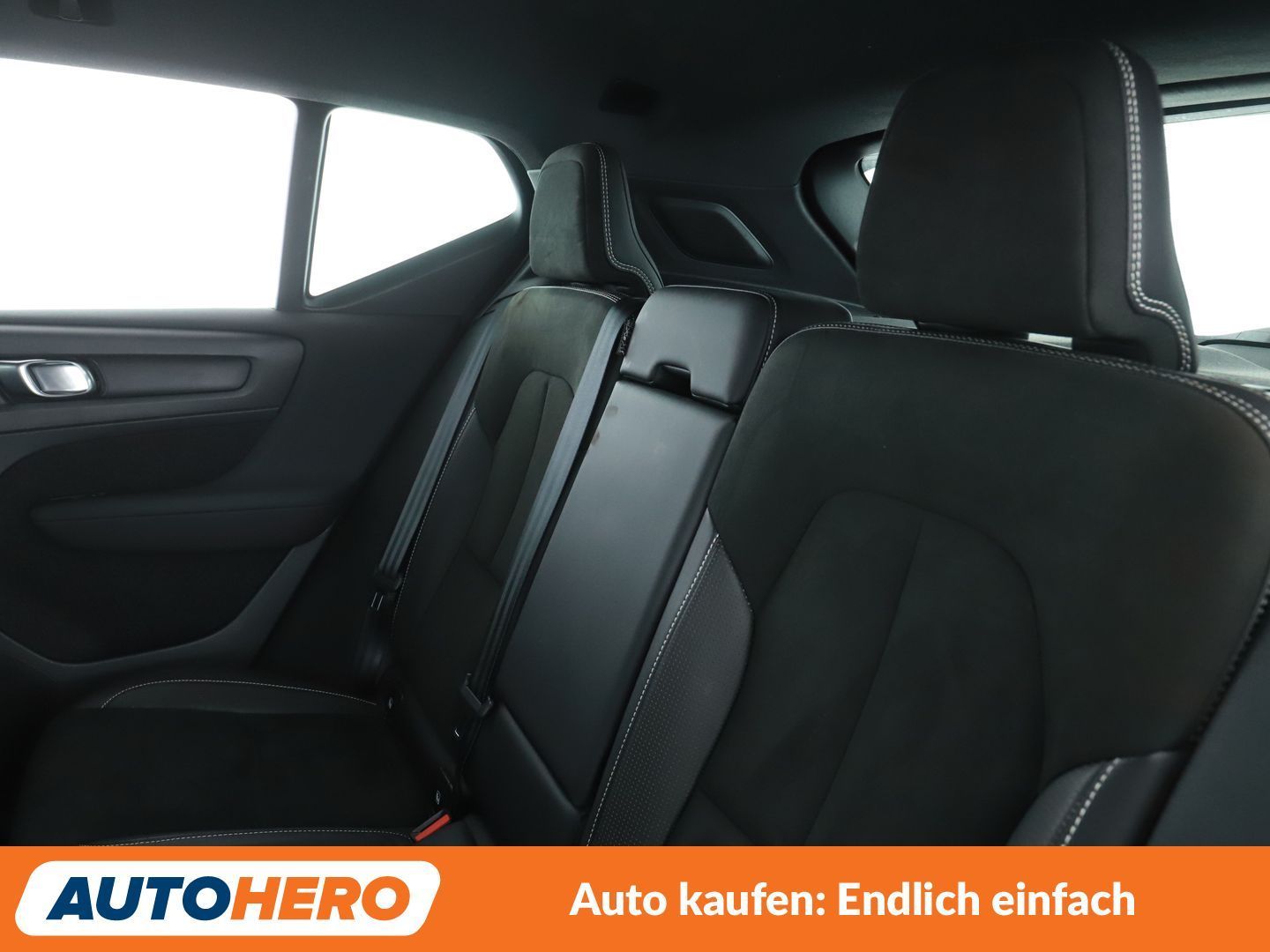 Volvo XC40 1.5 R-Design 2WD Aut NAVI LED TEMPO CAM PDC foto 14