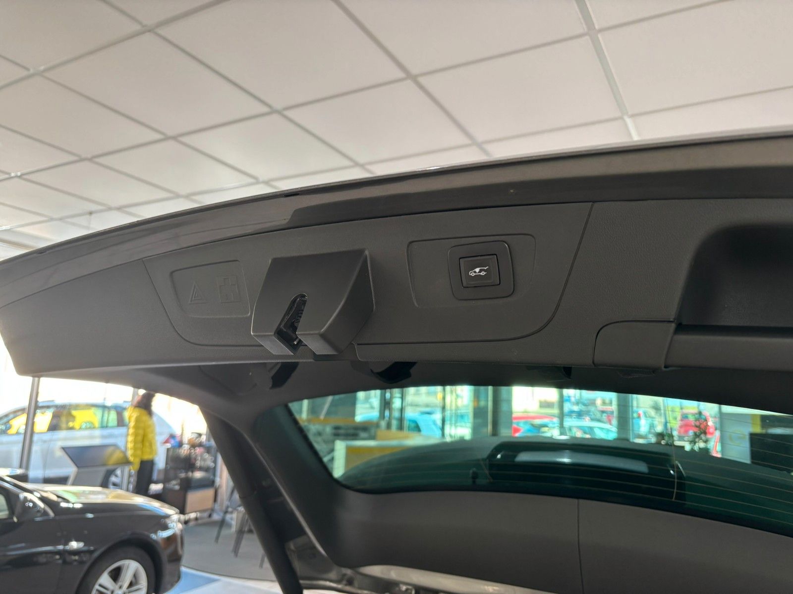 Fahrzeugabbildung Opel Insignia B ST 1.5 INNOVATION NAVI/SHZ/KAMERA/MAT