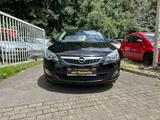 Opel Astra J Lim. 5-trg. Edition*Tüv Neu*1 Hand* - Opel Astra: Kleinwagen