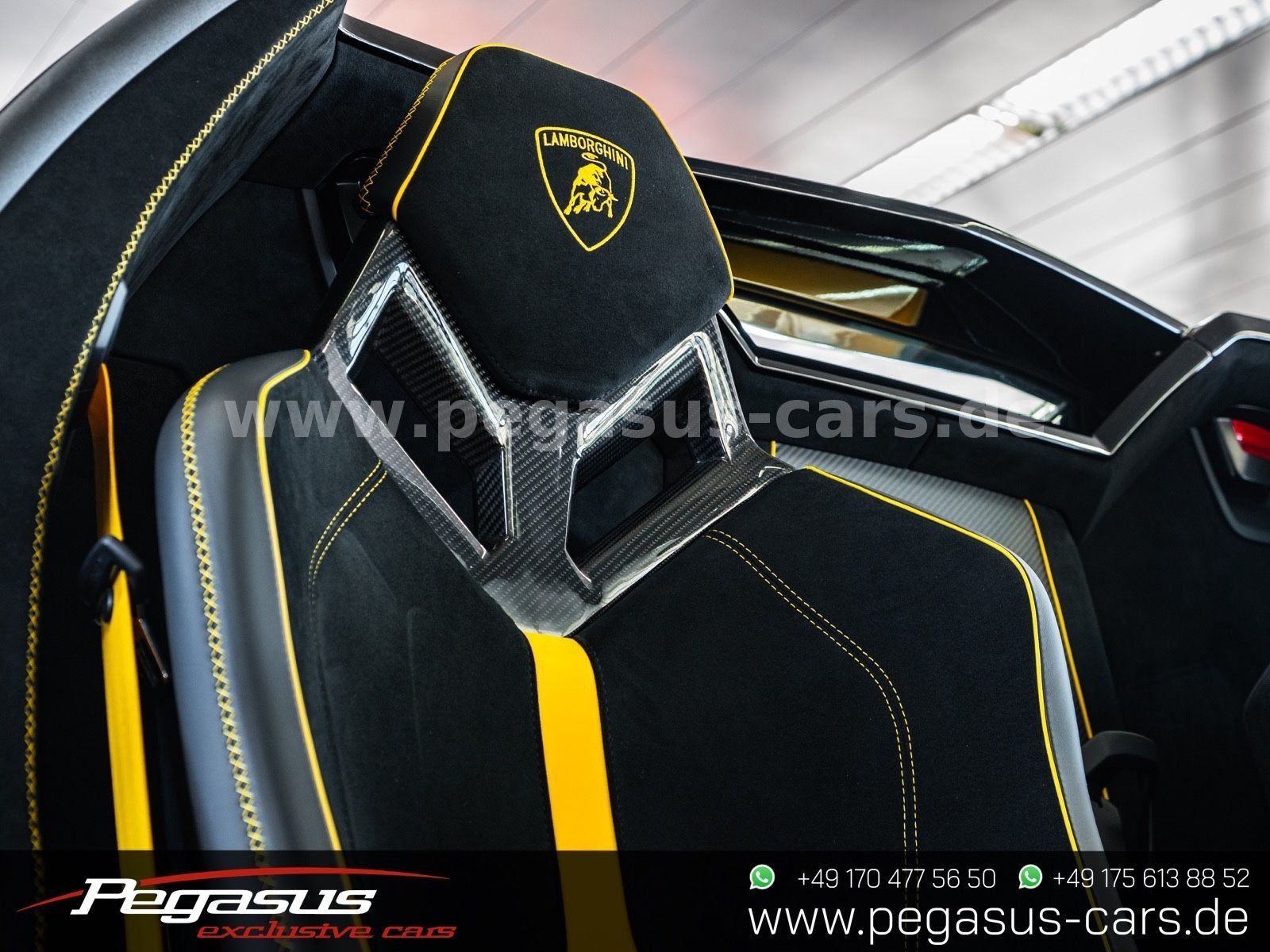 LAMBORGHINI Aventador - 29