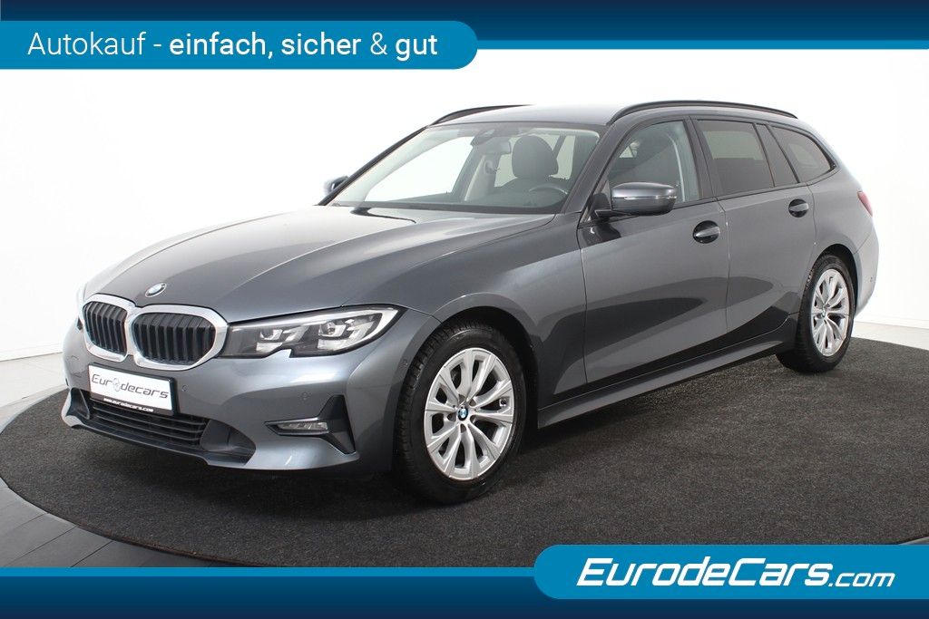 BMW 318i A Touring *1.Hand*Leder*Navi*SHZ*EHK*