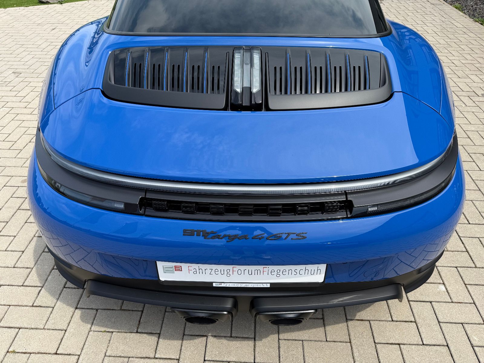 Fahrzeugabbildung Porsche 992.2/911 Targa 4 GTS-18Wege-Lift-BOSE-Steuer!