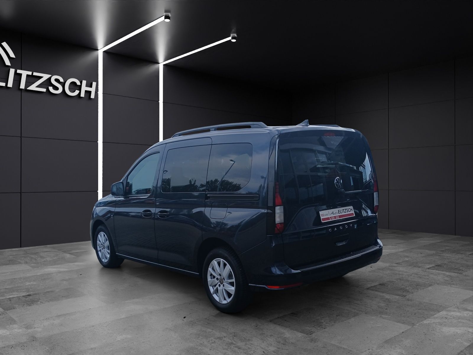 Fahrzeugabbildung Volkswagen Caddy TSI Life DSG CarPlay AID ACC RFK SH LM