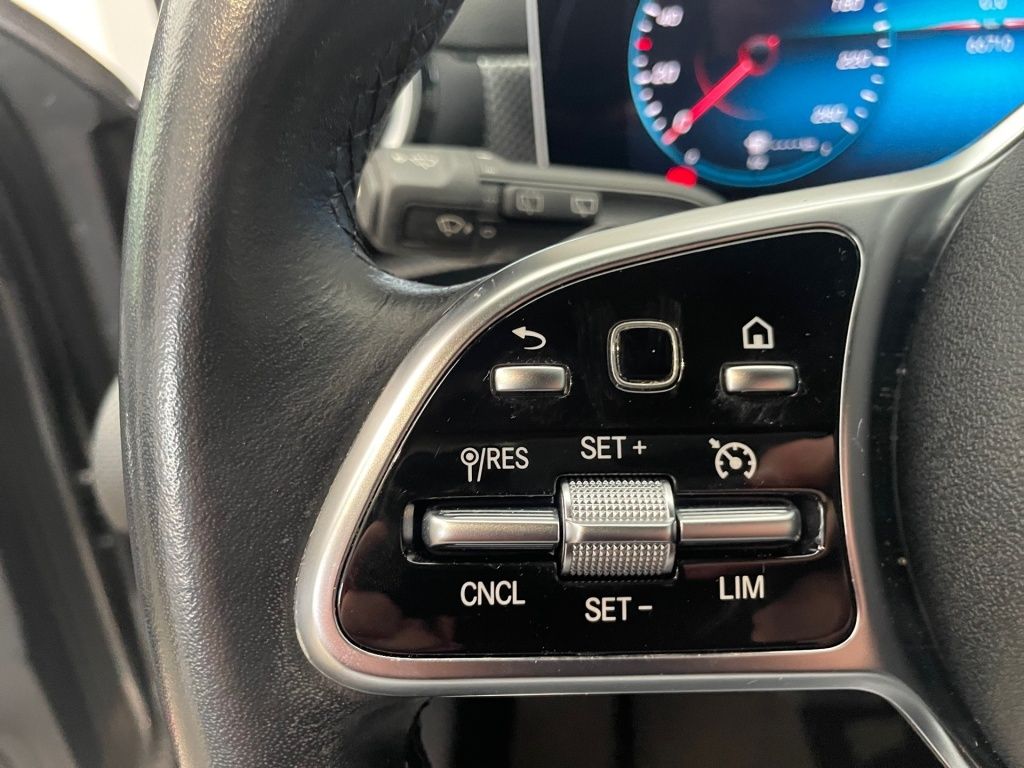 Fahrzeugabbildung Mercedes-Benz A 180 Progressive Navi LED SHZ SpurH ParkAss DAB