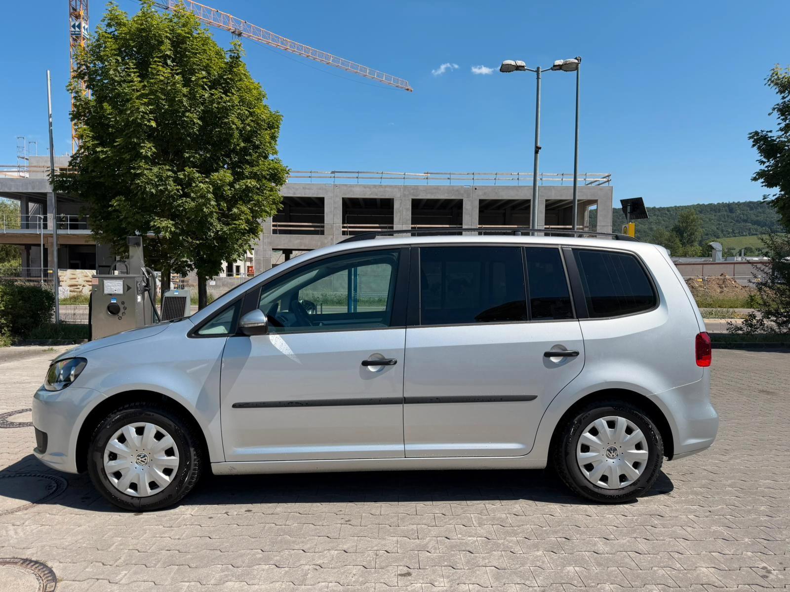 Volkswagen Touran Trendline BMT/TÜV/KLIMA/PDC/AHK/