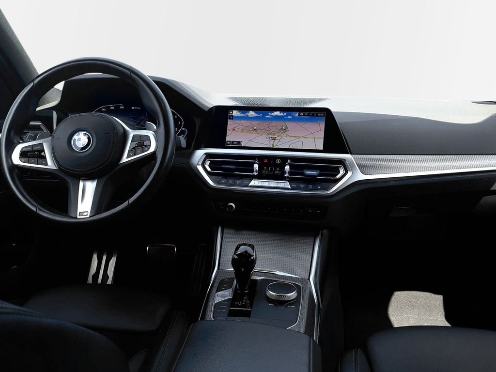 BMW 330 e M Sport Head-Up DAB AHK uvm.