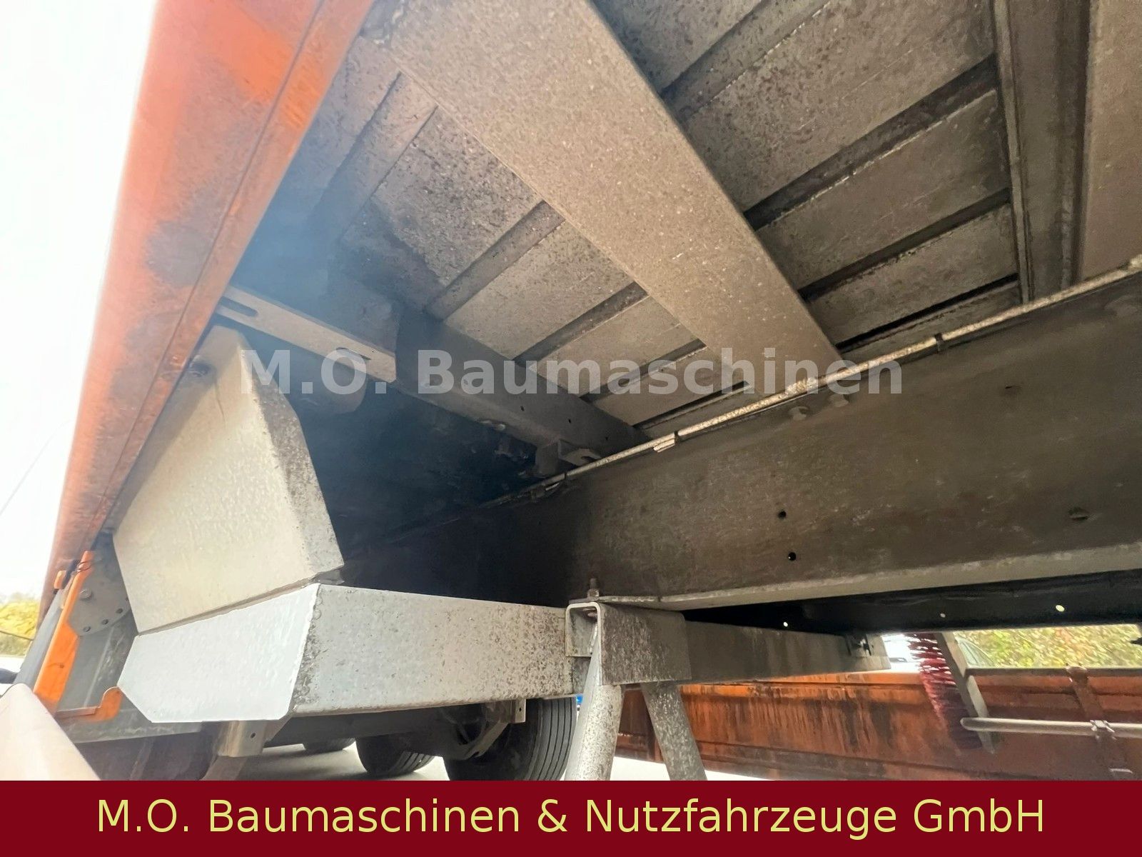 Fahrzeugabbildung Stas S300 ZX / 3 achser / Luft / Walkingfloor / Plane