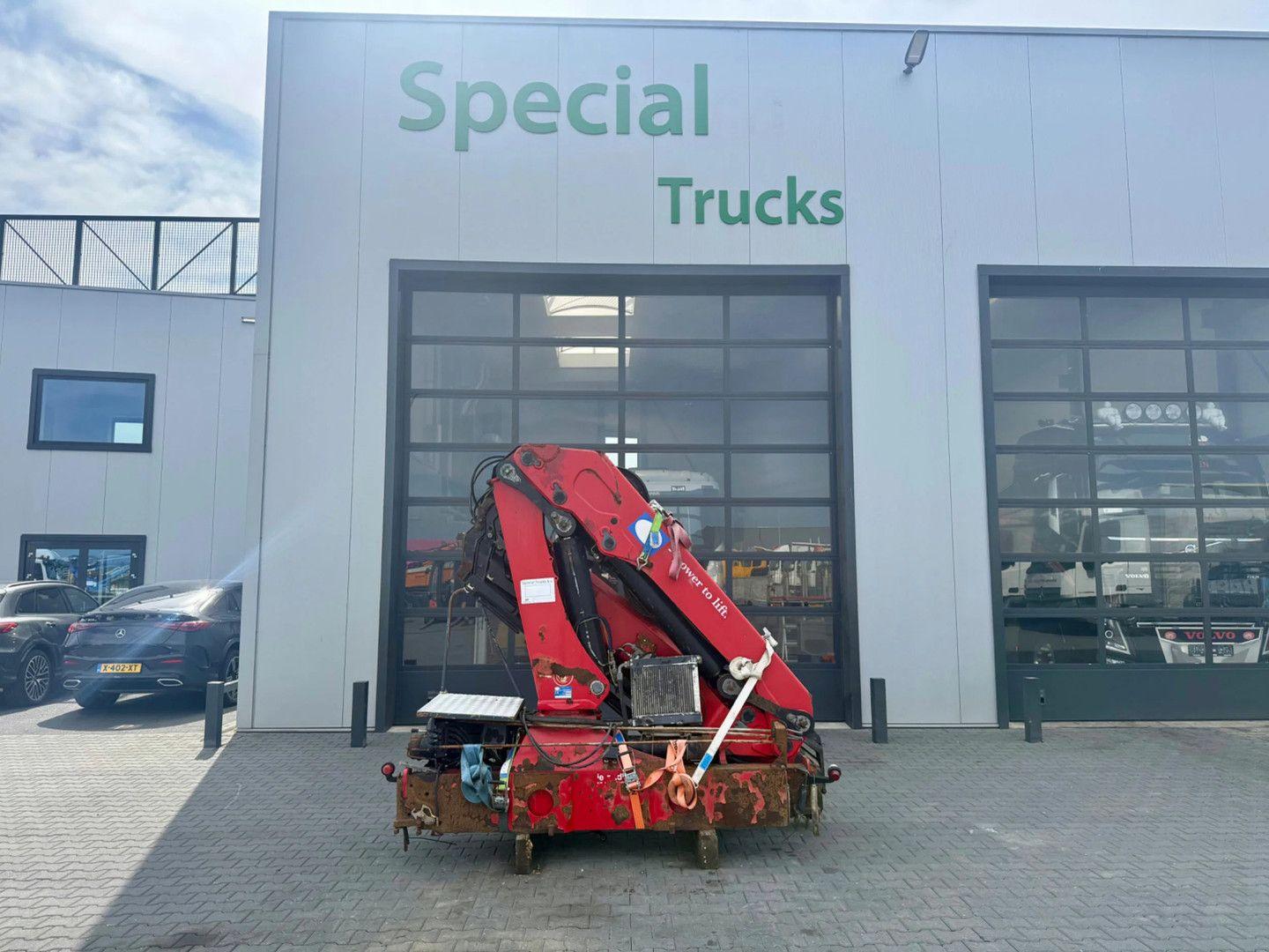 Andere Other HMF  2420 K4 Crane / Kraan / Autolaadkraan