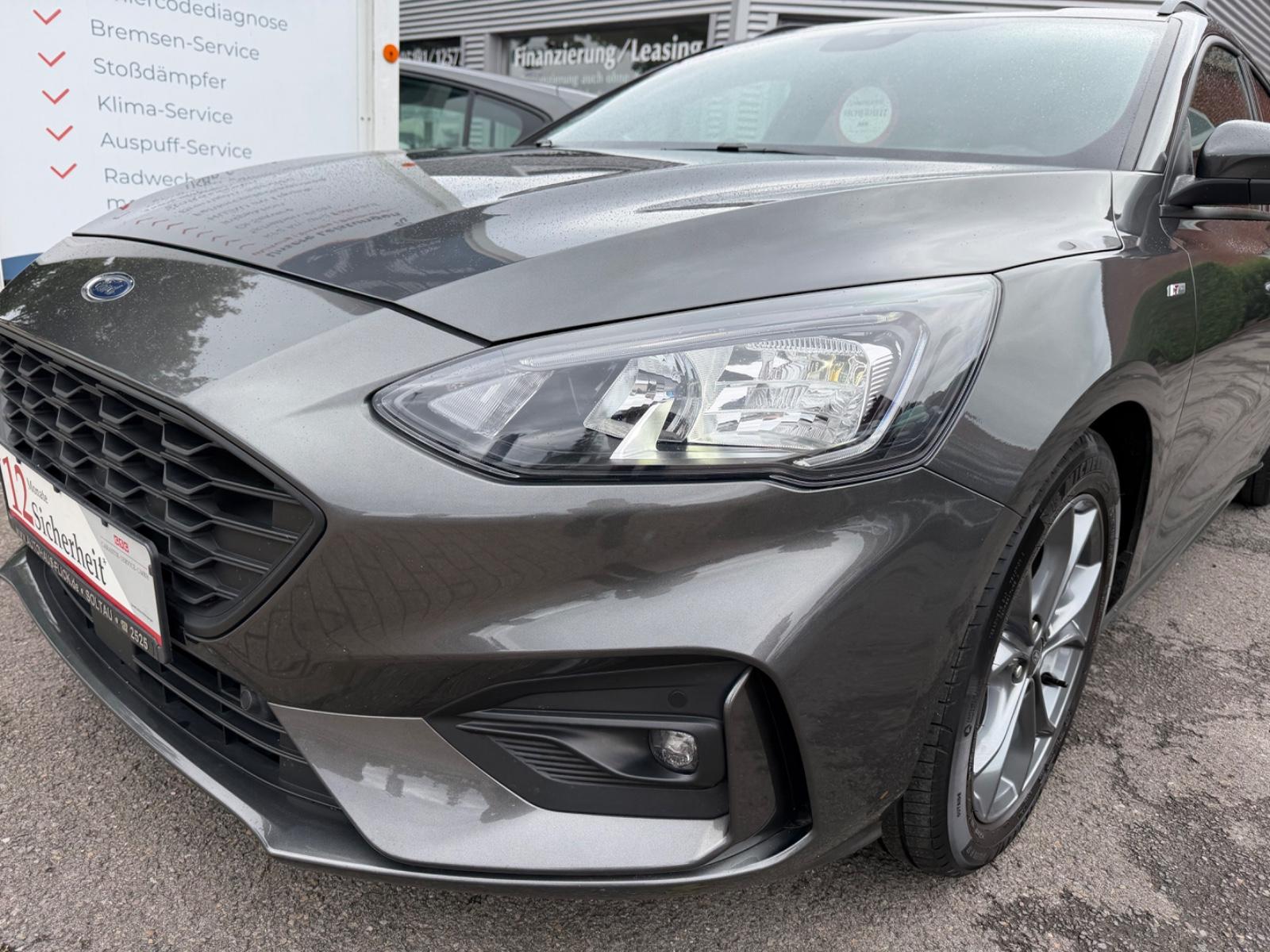 Ford Focus Turnier ST-Line/Navi/Keyless/Tempomat/LED