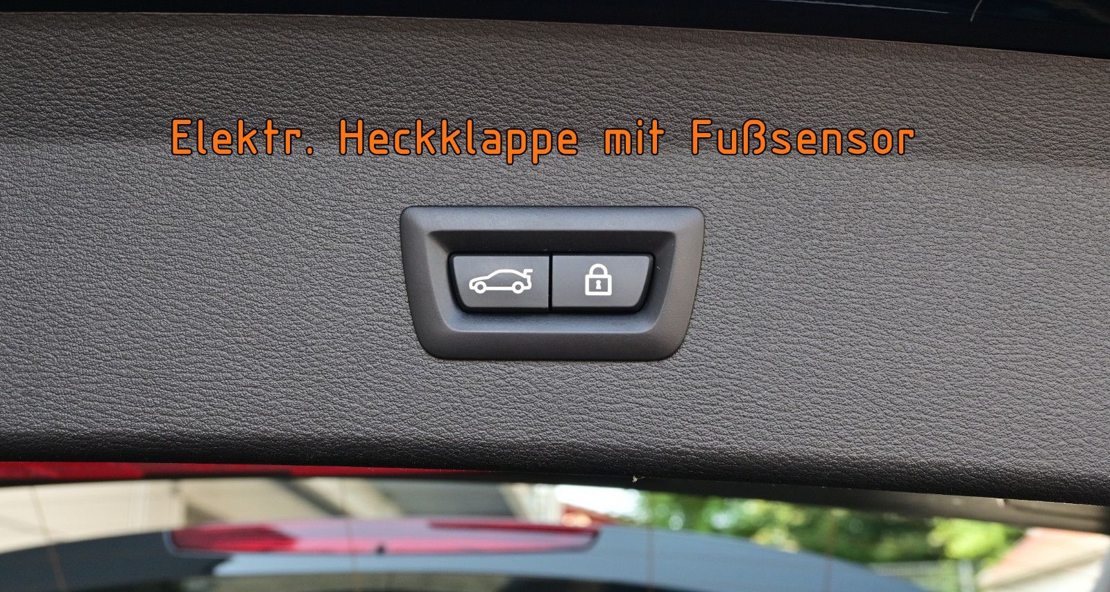 Fahrzeugabbildung BMW X1 sDr18d SPORT °AHK°DAB°KEYLESS°SPORTSITZE°18"°