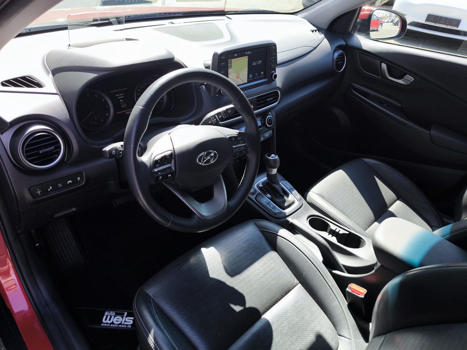 Fahrzeugabbildung Hyundai Kona Premium GLASD+LED+NAVI+KAM+SHZ+AHK+ACC+