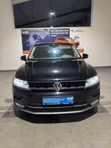 Volkswagen Tiguan Highline 2.0 TDI AHK+KAMERA+NAVI - Volkswagen Tiguan: Vollleder, Beheizbares Lenkrad