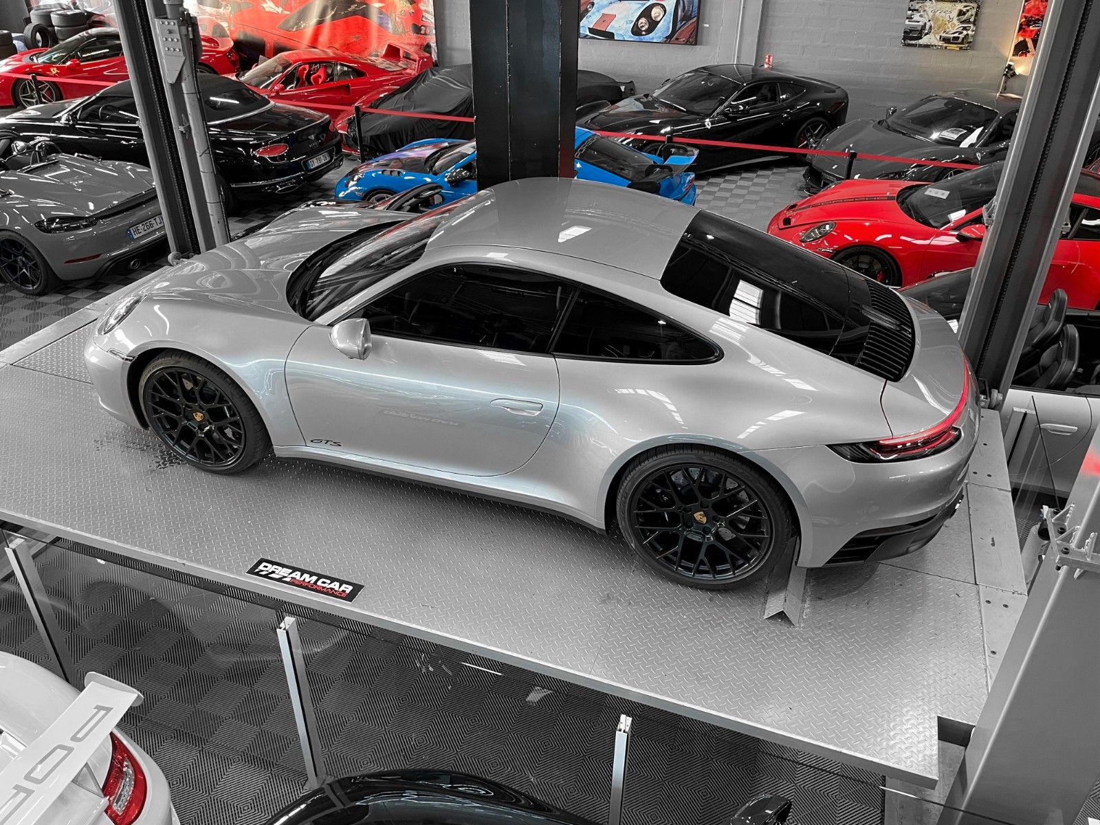 PORSCHE 992 Carrera GTS Coupé