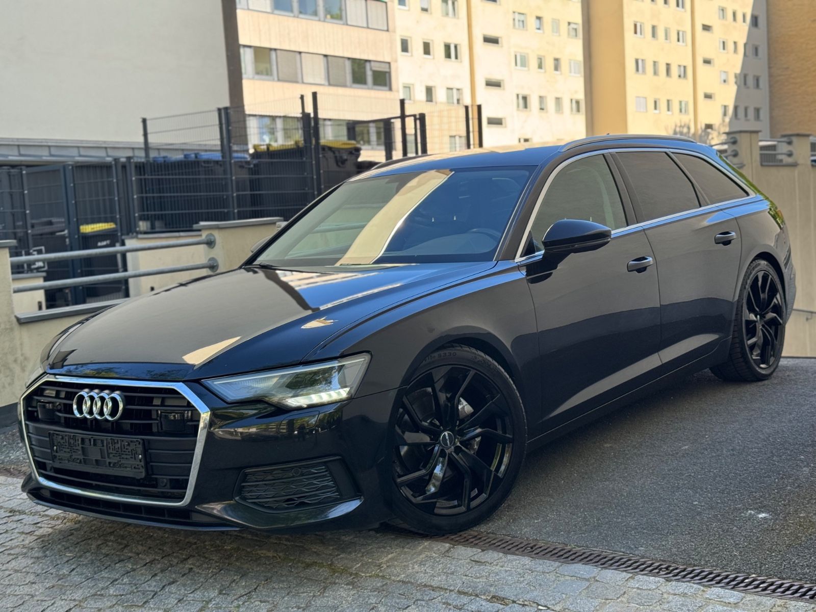 Audi A6 - 1