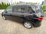 Volkswagen 7 sitzer Touran 1.4 Unfallfrei. Privat. Winterpa - : Kleinbus, Privatanbieter