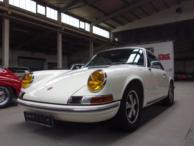 Porsche 911 2,4 T komplett restauriert mit Garantie