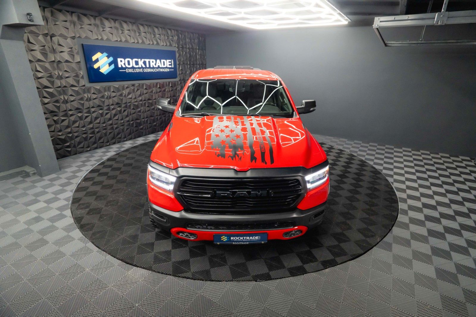 Fahrzeugabbildung Dodge RAM 5.7 V8 HEMI 4x4 Built to Serve AXLE LOCK FOX