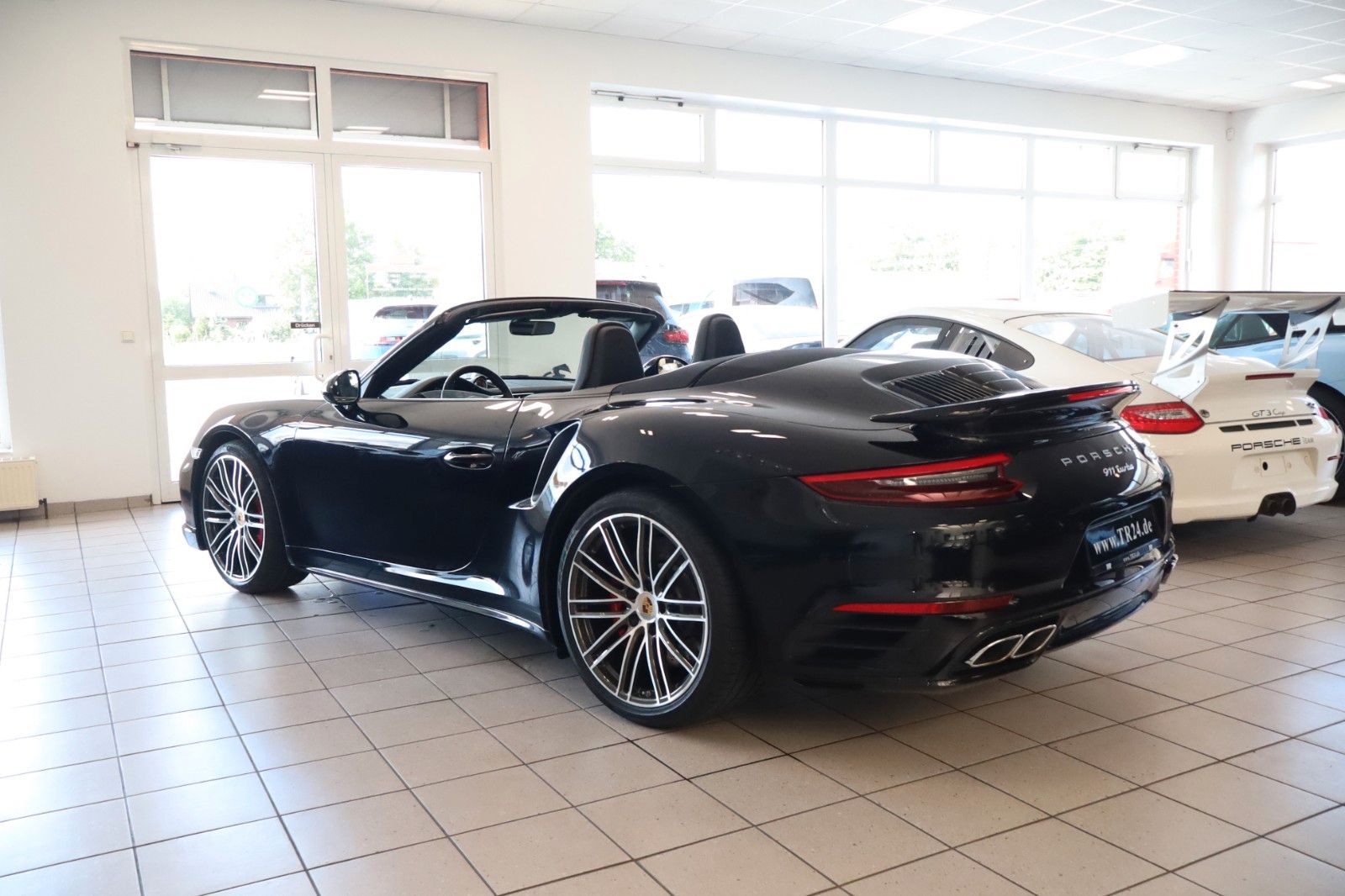 Fahrzeugabbildung Porsche 911 991.2  Turbo Cabrio LED, DAB, 18Wege, SWA