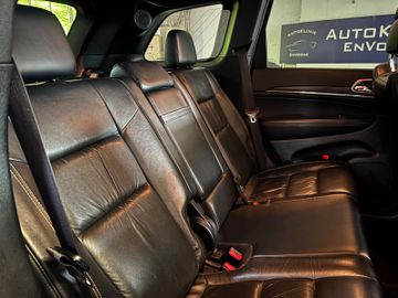 Jeep Grand Cherokee - 12