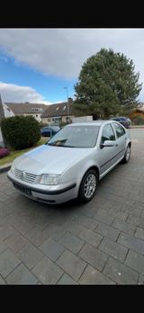 Volkswagen VW Bora 1.6 bj 2002, tüv bis 2026 - Volkswagen Bora: V6