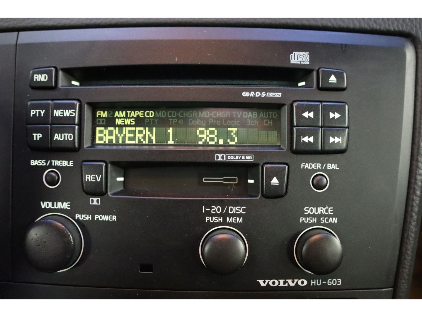 Fahrzeugabbildung Volvo V70 D5 Leder Sitzheizung Klimaautomatik