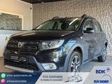 Dacia Sandero II STEPWAY CELEBRATION*NAVI*KLIMA*KAMERA - Dacia Sandero Gebrauchtwagen in Hamburg